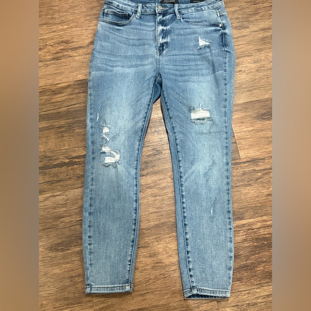 Judy Blue Light Wash Destroyed Skinny Jeans